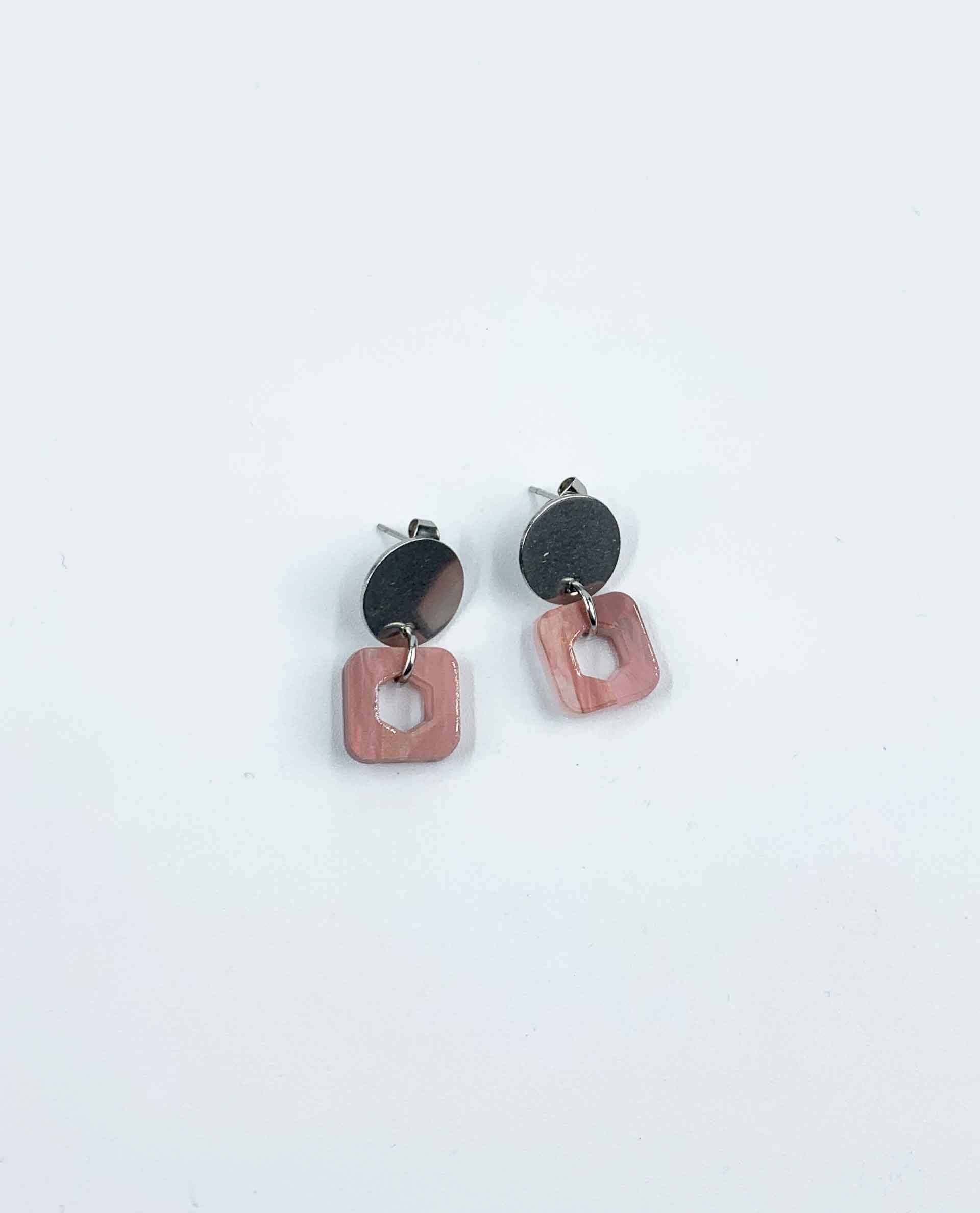 Pendientes cuadro rosa